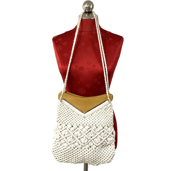 Vintage Mister Ernest Handbag White Macrame Shoulder Bag Purse with Wooden Frame - Picture 1 of 8